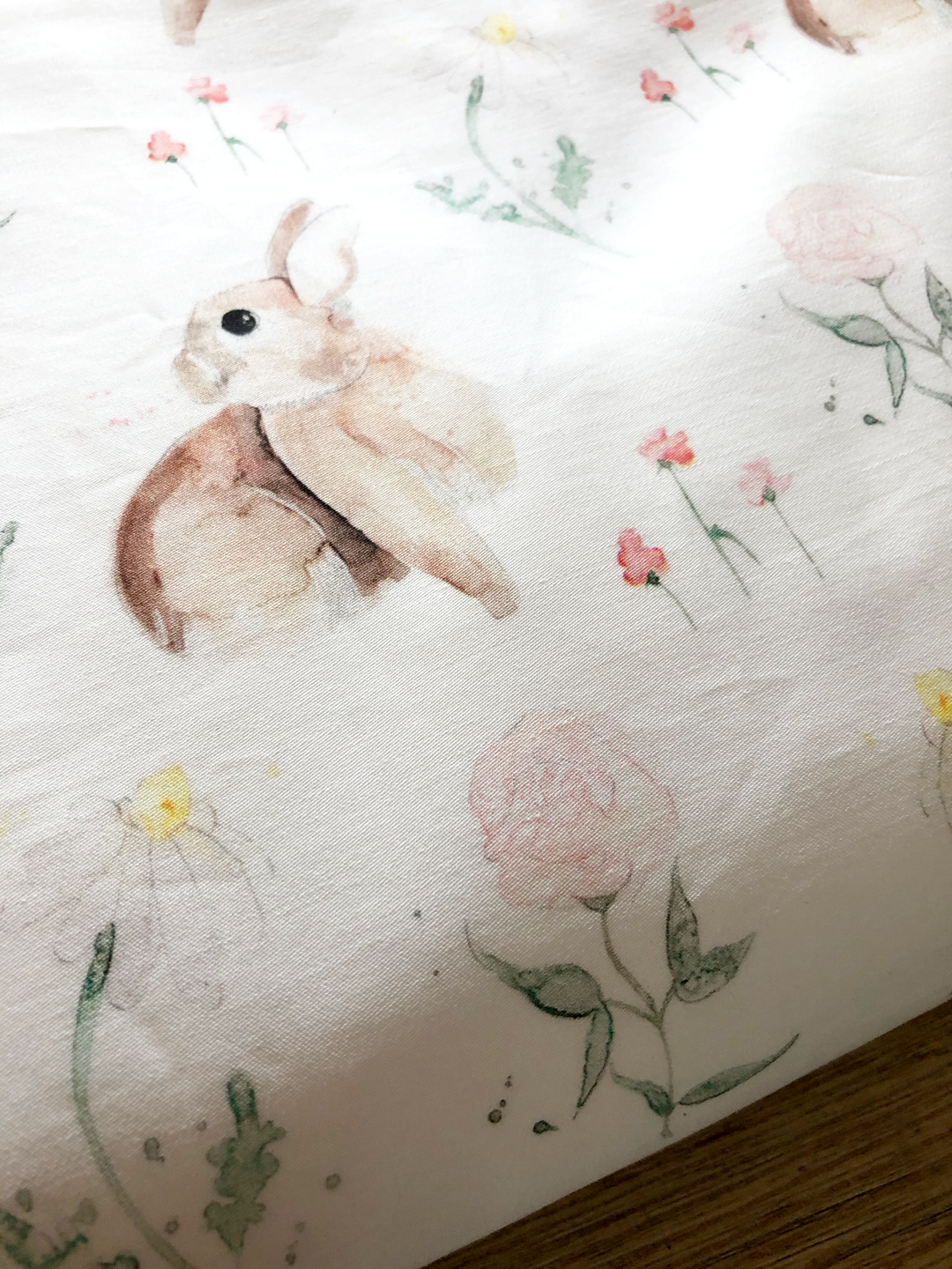 Housse de couette lapine et fleurs - naturel en satin de coton