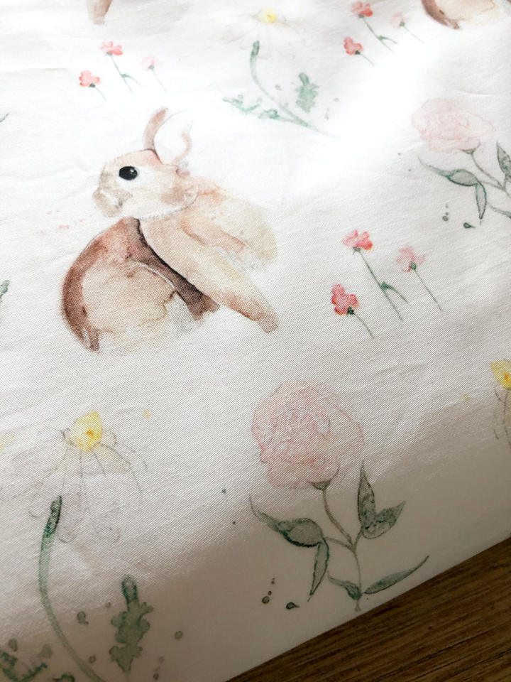 Housse de couette lapine et fleurs - naturel en satin de coton